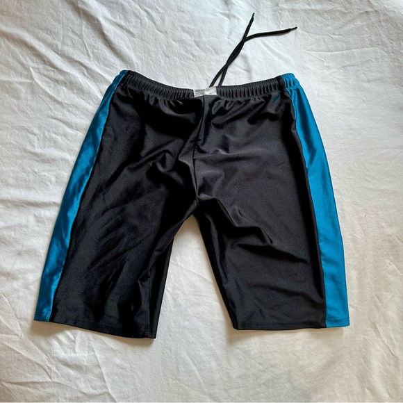 Skinfit Duofit Shorts - Picture 2 of 7
